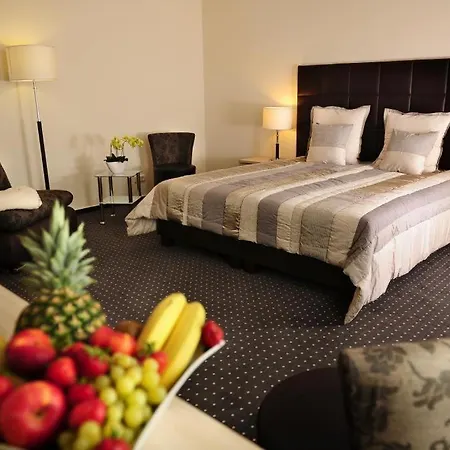 Zum Kaiserlichen Postamt