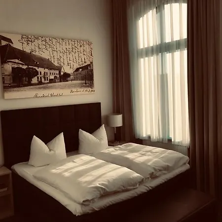 Zum Kaiserlichen Postamt