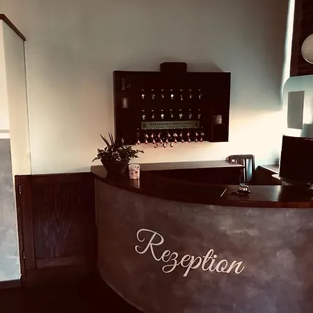 Szálloda Zum Kaiserlichen Postamt 4*