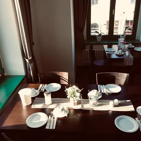 Zum Kaiserlichen Postamt Szálloda 4*